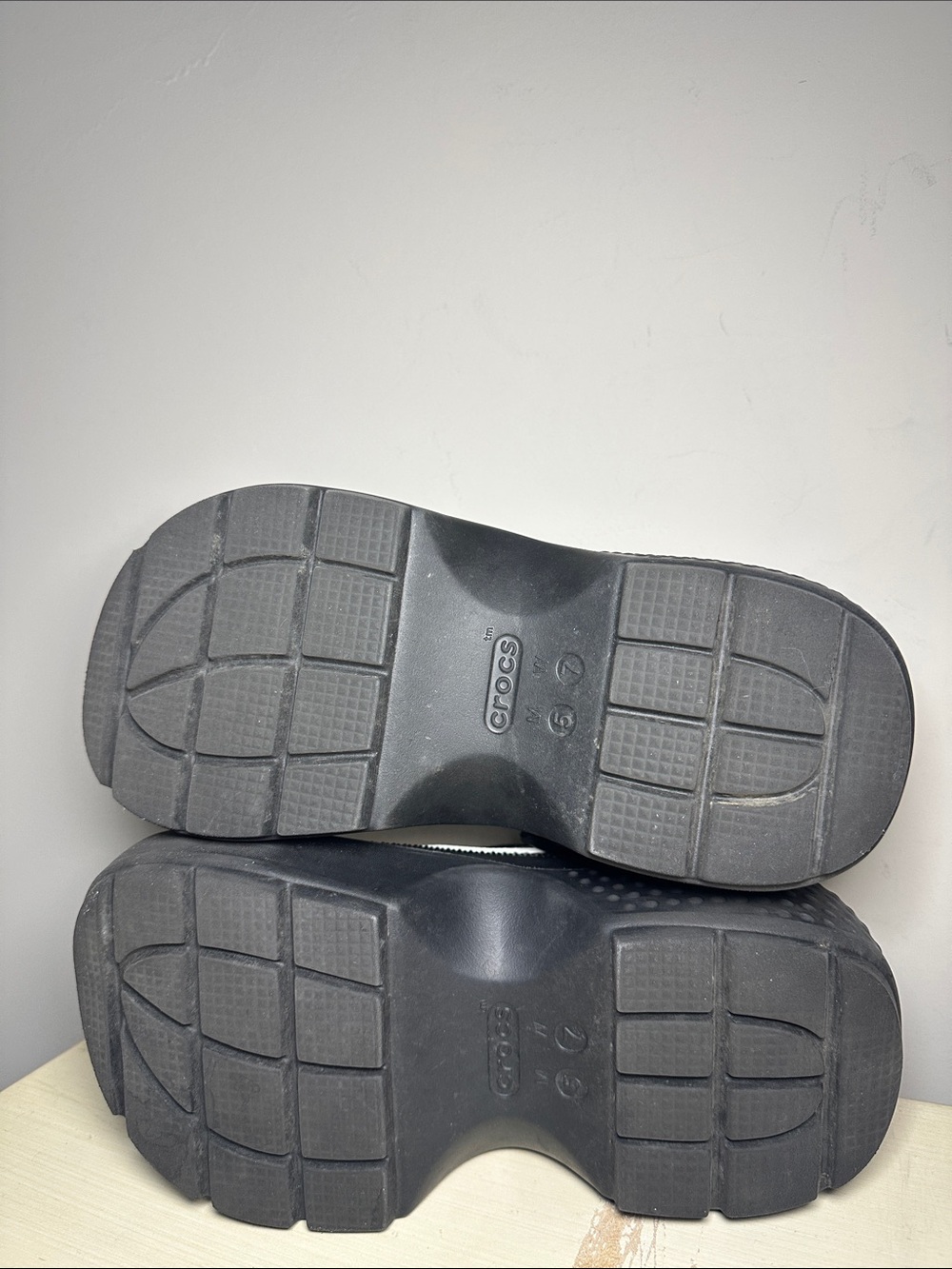 Crocs Wednesday Addams stomp platform gothic Black and White Slip-On Clogs - Picture 7 of 8